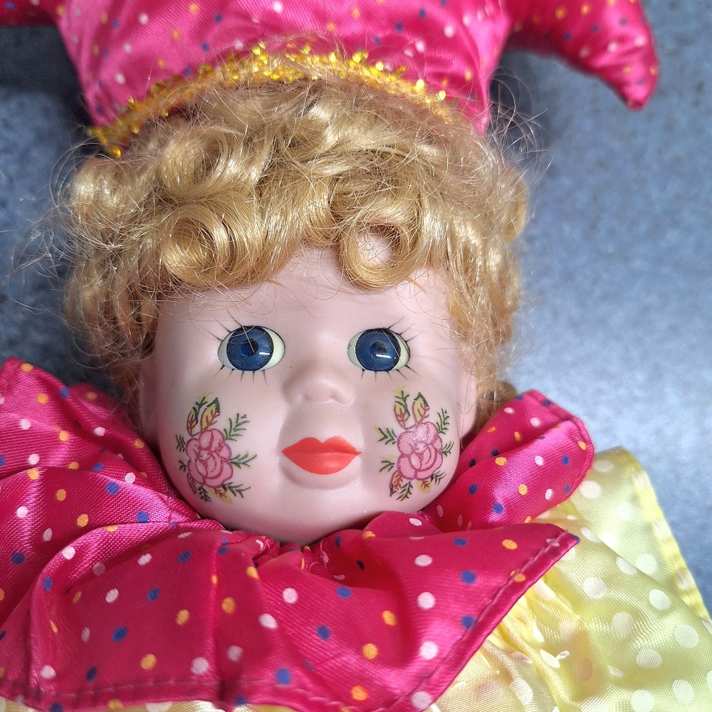 Vintage Interpur International Porcelain Clown Jester Doll, OH#12217, ME#2087 - Picture 7 of 14